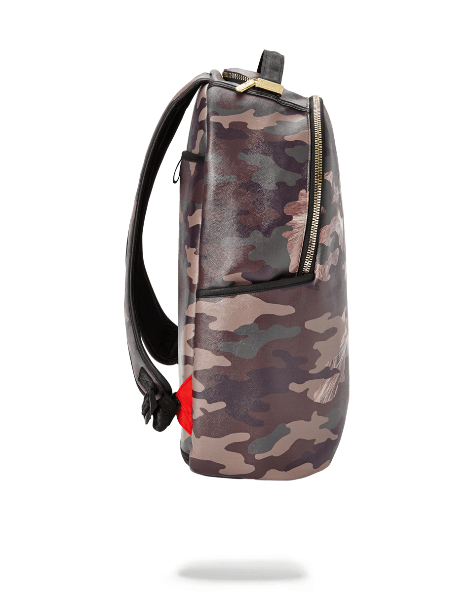 LION CAMO