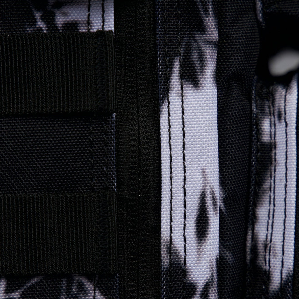 9L Backpack Mini Black Lightning