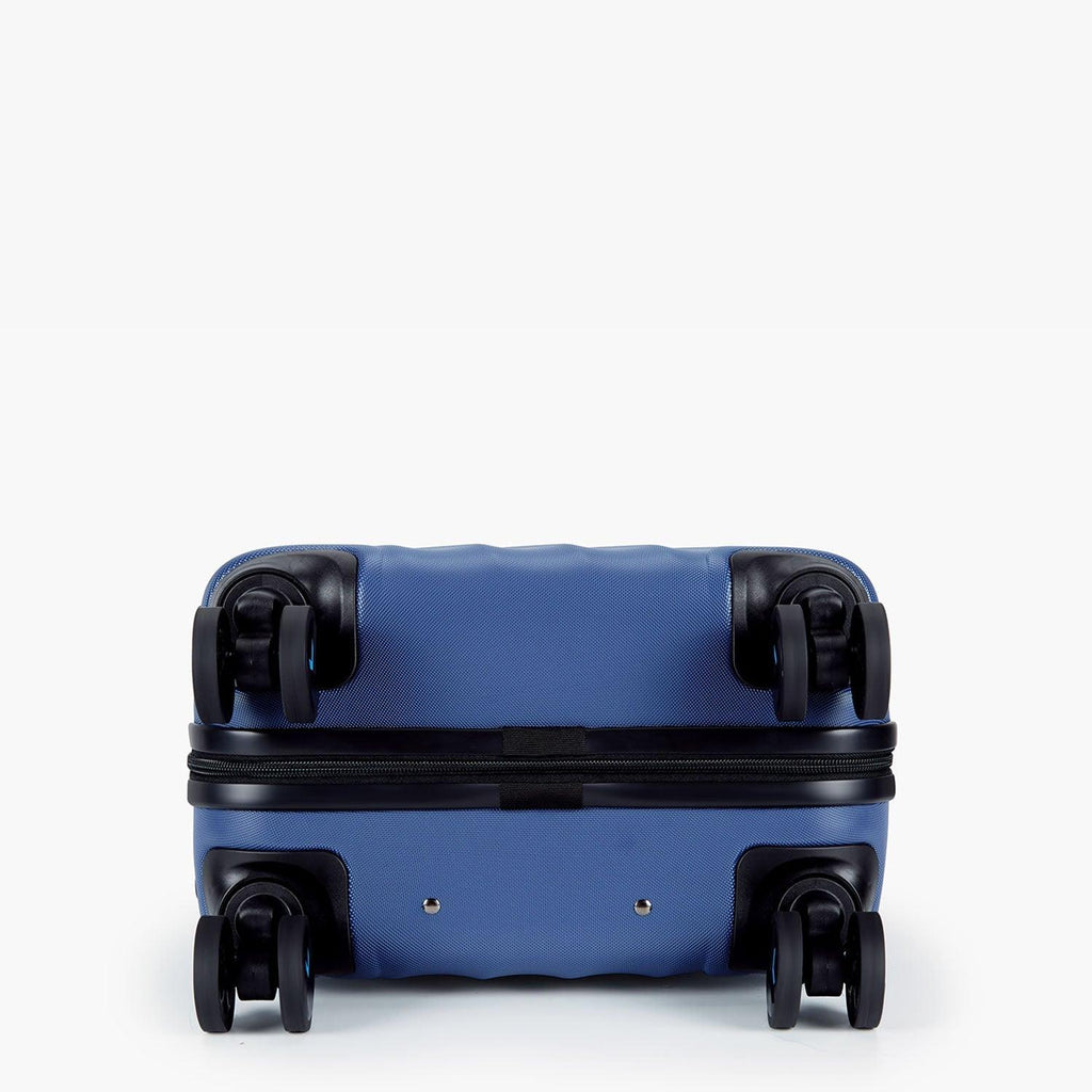 Globetrotter 20" Hardside Rolling Carry-on Stylish Suitcase