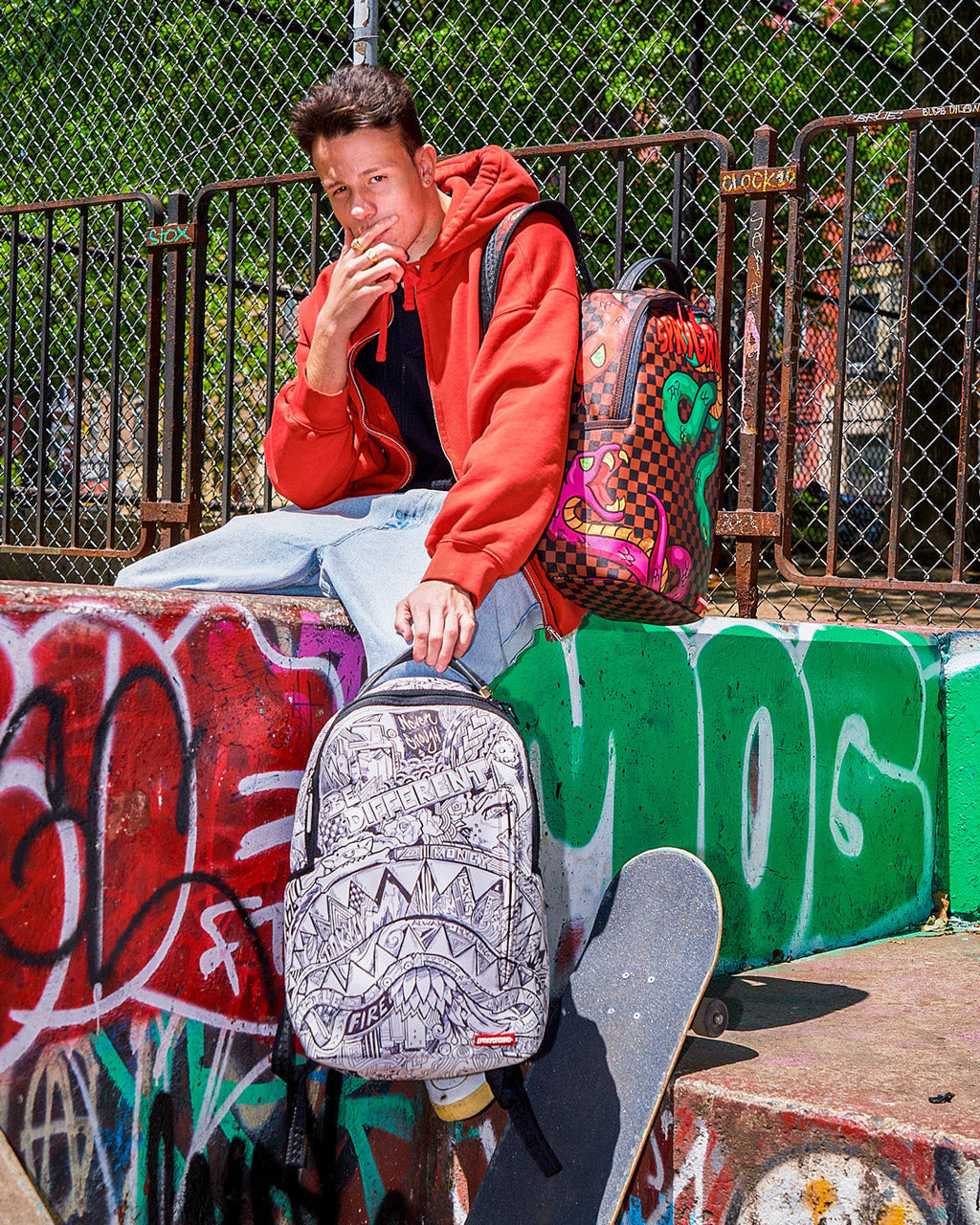 MAD DOODLES BACKPACK (DLXV)
