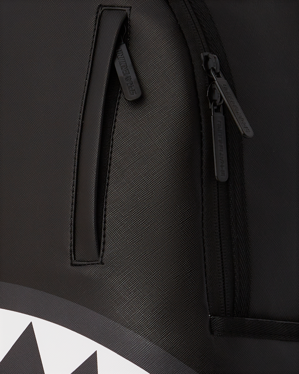 SHARK CENTRAL REFLEX DLXSV BACKPACK