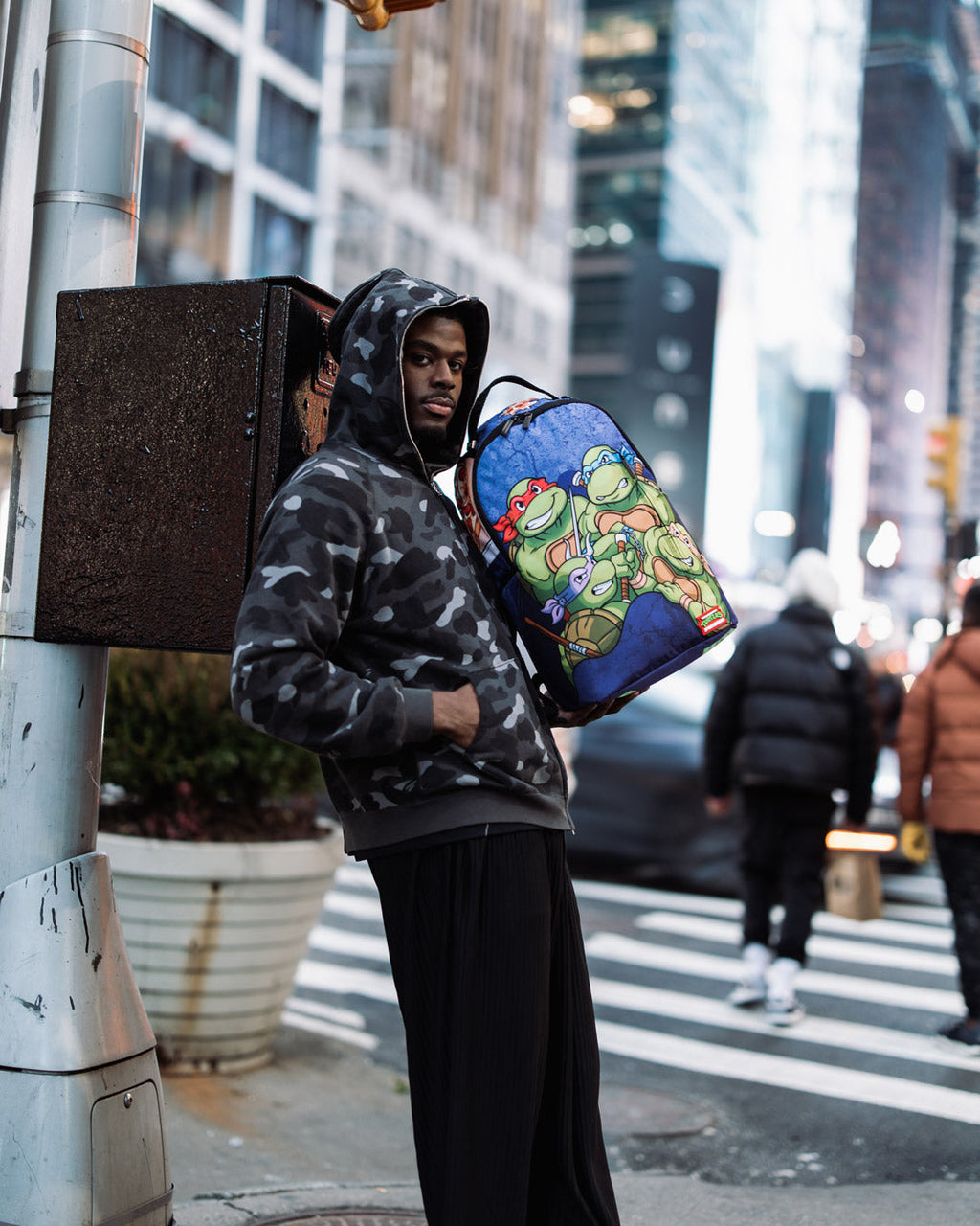 TMNT SEWER CAP DLXSR BACKPACK