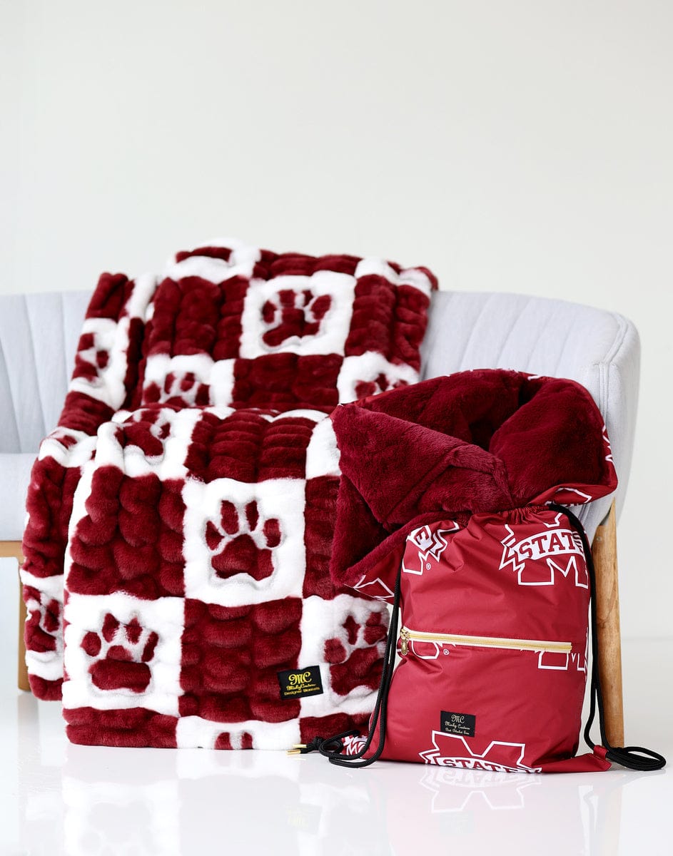 Mississippi State Bulldogs Blanket - Hugs