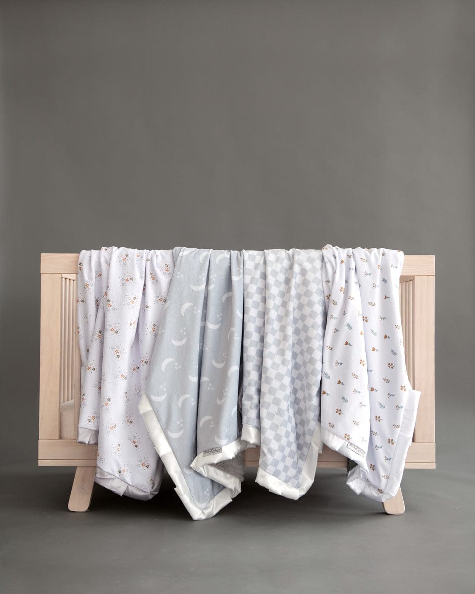 Itsy Bitsy Flower Gold Blanket