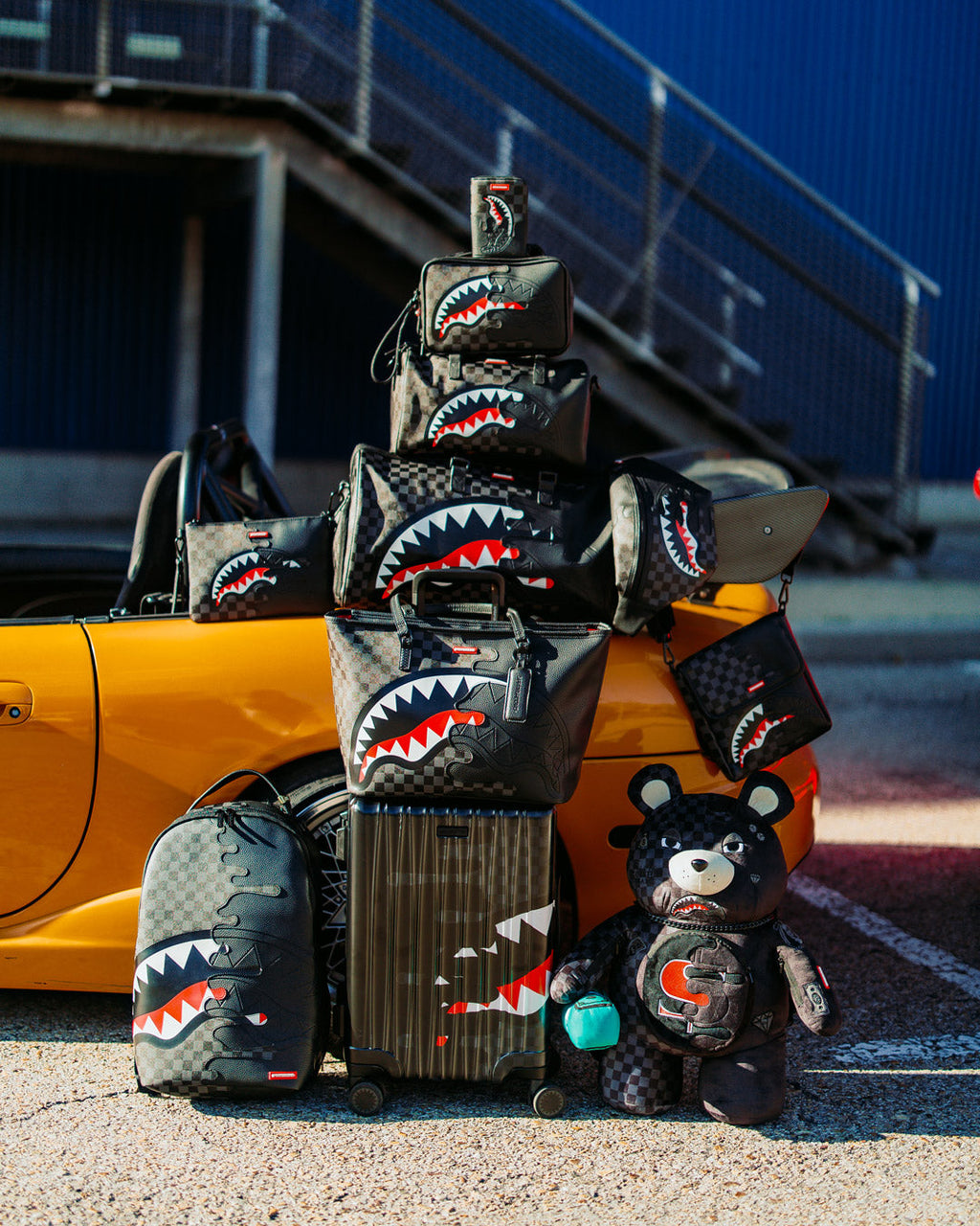 SPEED SHARK SIDE SWIPE MESSENGER SLING BAG