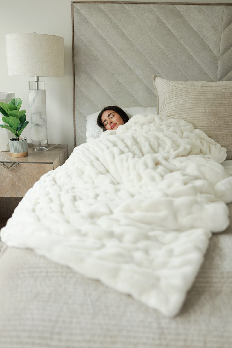 Hugs Cream Blanket